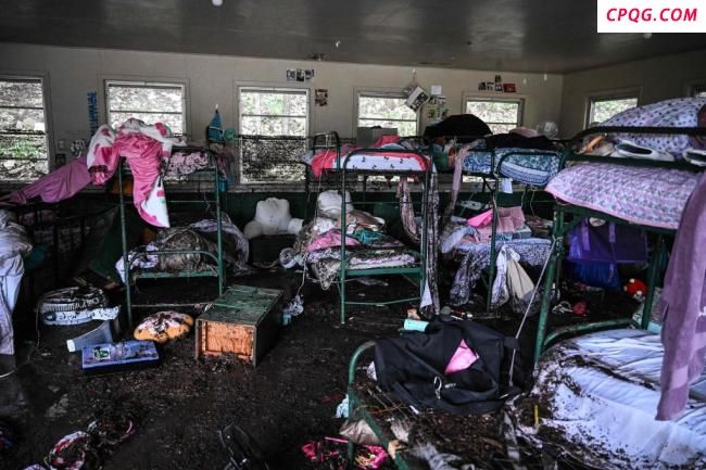 美国得州山洪易发区“无预警系统” 深夜暴雨致82人死亡