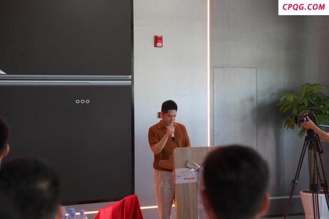 全球首个具身机器人4S店即将开业 开启智能新纪元
