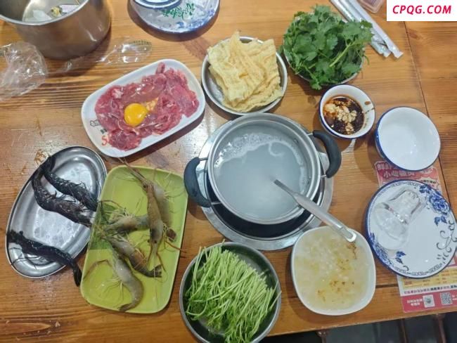 又一小火锅火出圈：主打海鲜 5元/盘，好吃不贵食材新鲜