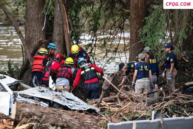 美国得州洪灾至少121人死亡