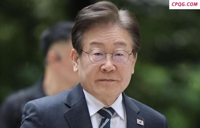 记者：韩国政坛将迎来一场大变动 前总统面临叛国罪审判