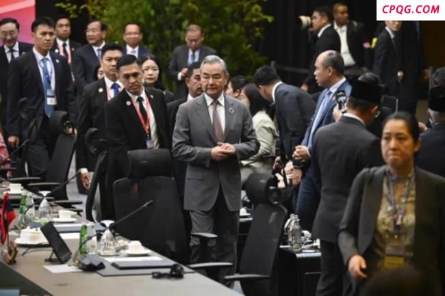 专家解读中美外长会面 外交礼数与对等对话
