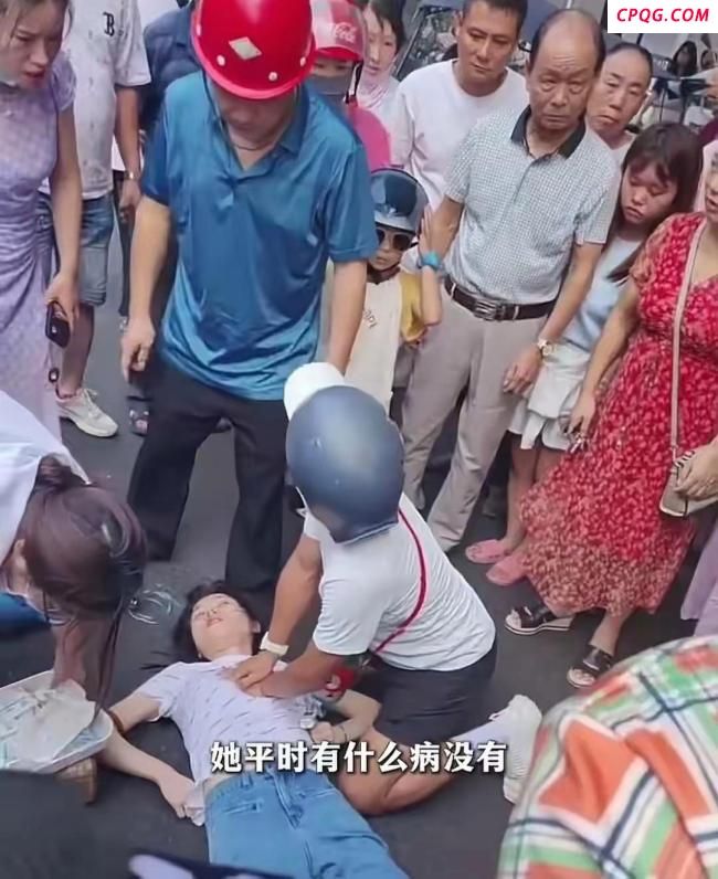 目击者回应男子心肺复苏被指袭胸