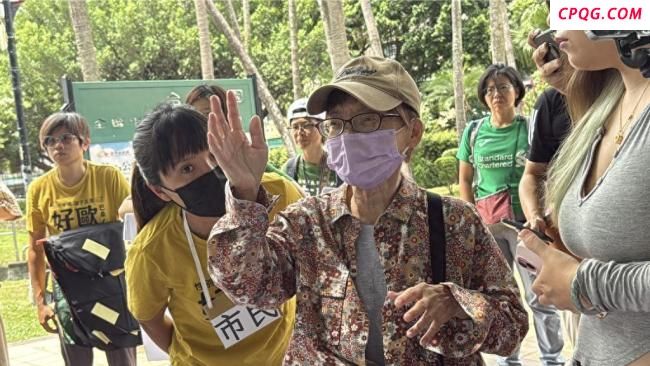 民进党侧翼在台中宣讲罢免遭批