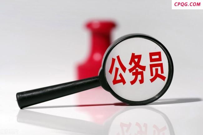 男子加拿大考公上岸：这里也卷，国内外职场文化大不同