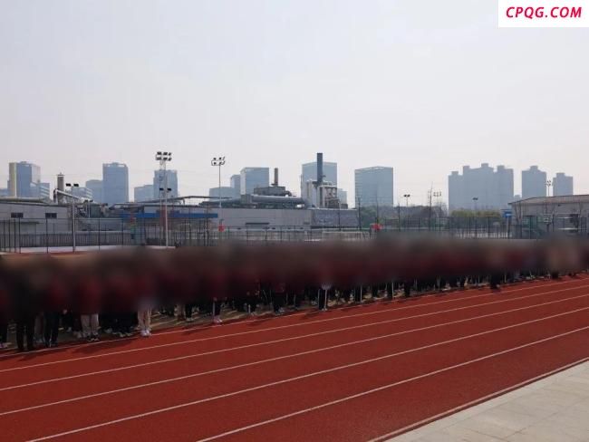 杭州一小学多名学生流鼻血 当地回应