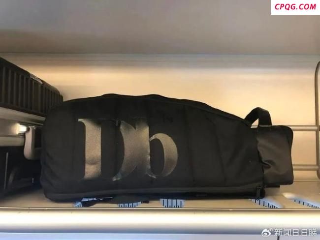 乘客吐槽座椅后方塞满行李 影响舒适度引关注