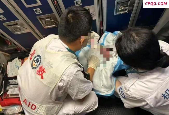 海口卫健委回应16岁女孩飞机上分娩 事件持续引发热议