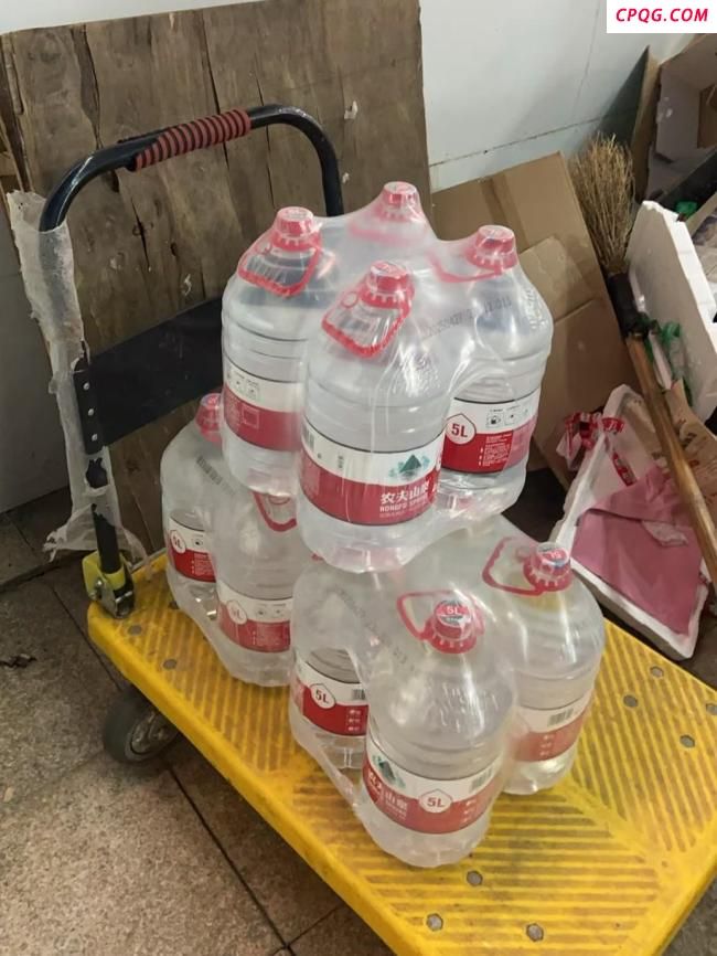 自来水异常居民：洗完澡全身都是臭的 异味源自千岛湖原水波动