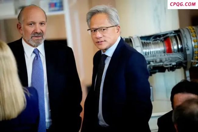 学者：特朗普在面对中国时身段变低 软化对华语调