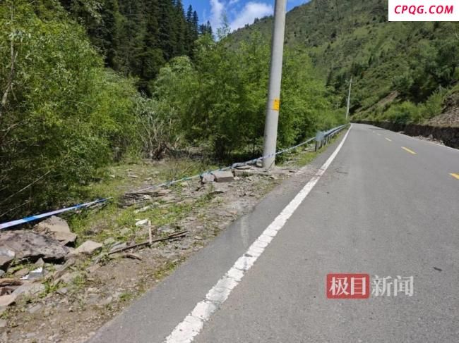 3对母女乘车阿坝坠河已有5人遇难