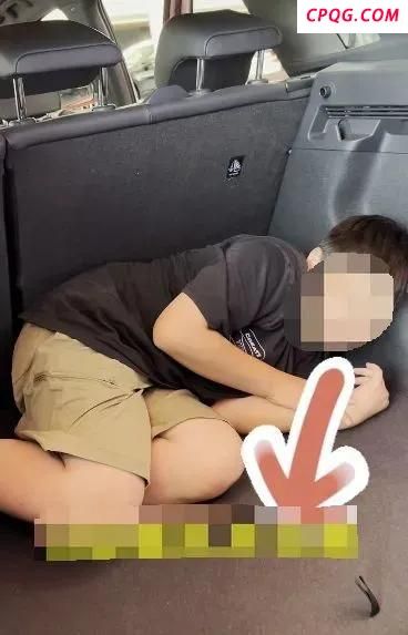 如何看待男孩被亲爸塞后备箱出行