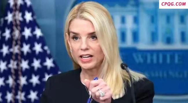 MAGA对特朗普的信任崩塌了 昔日盟友变脸相向