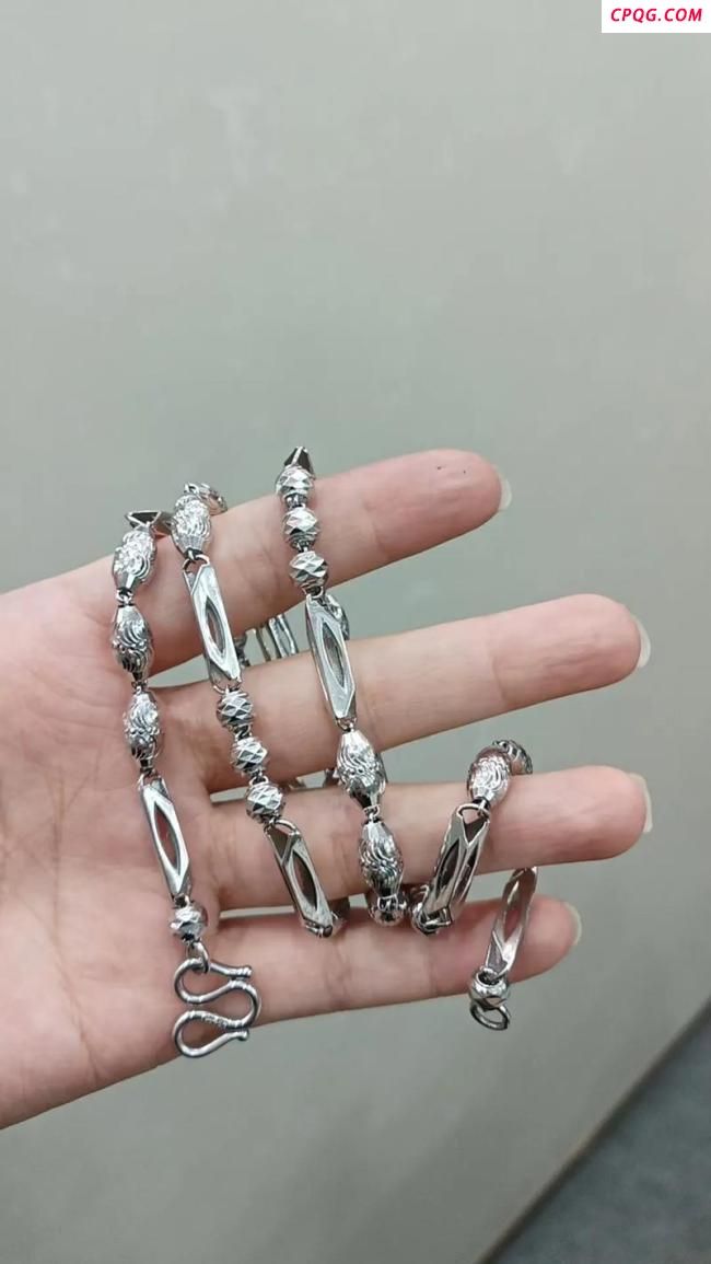 黄金平替比黄金涨得还猛，铂金价格为何猛涨？