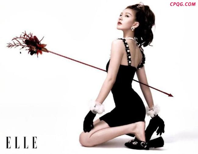 赵露思ELLE销量 甜妹变女王