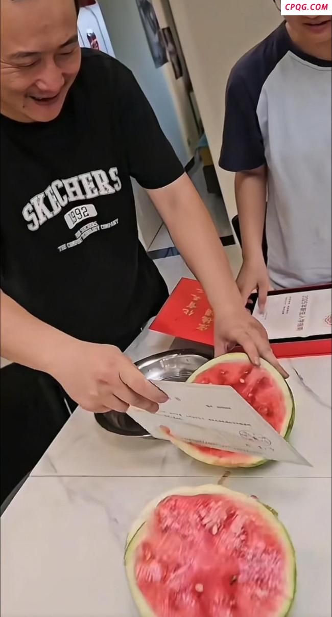 北化碳纤维录取通知书能切西瓜