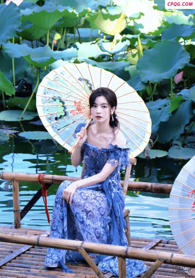 李晟回应被提醒坐姿不雅 引发网友热议