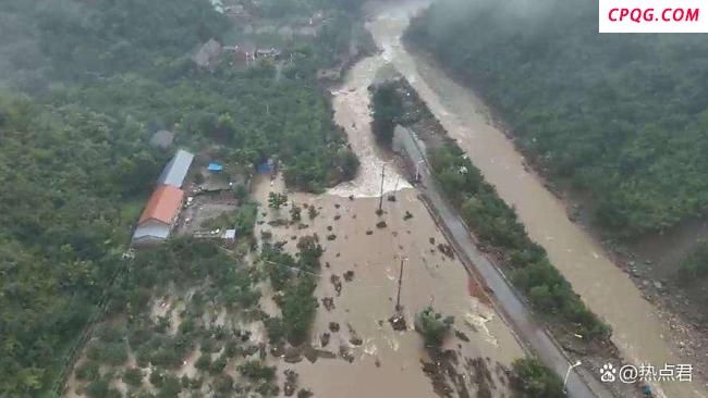 北京暴雨致养老中心被淹 消防救援 生死时速救援行动