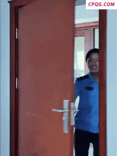 周深大喊3遍不要被骗了 演唱会反诈第一人