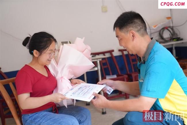 骨折7次“玻璃女孩”被武大录取