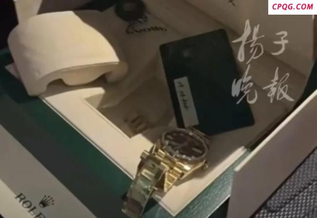 卖劳力士收32万 女子银行卡被冻结 私下交易惹争议