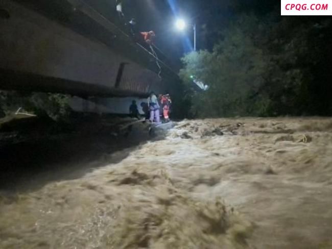 直击广东肇庆强降雨救灾现场