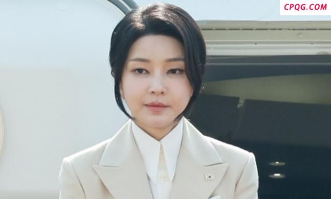 韩国前第一夫人金建希被拘押