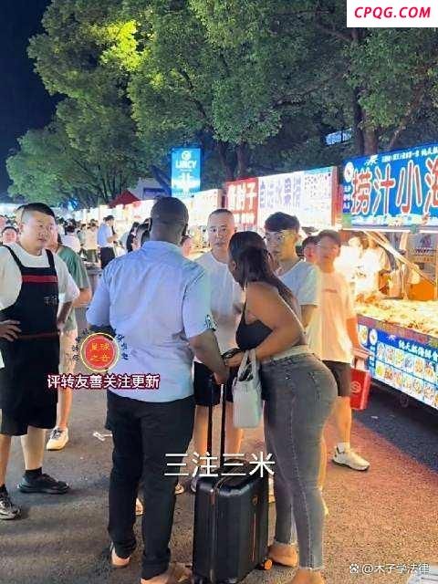 两名外国人吃饭逃单被老板拦截 老板硬刚获赞