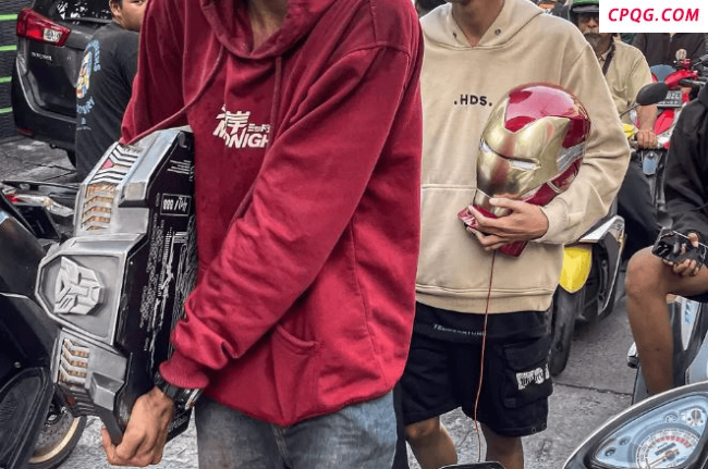 印尼政府同意削减议员福利 应对示威活动