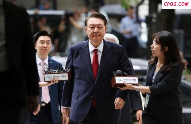 尹锡悦拒捕监控曝光 拘留所内拒捕细节公开