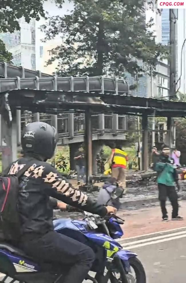 印尼多地爆发大规模抗议 议员高津贴引发民愤