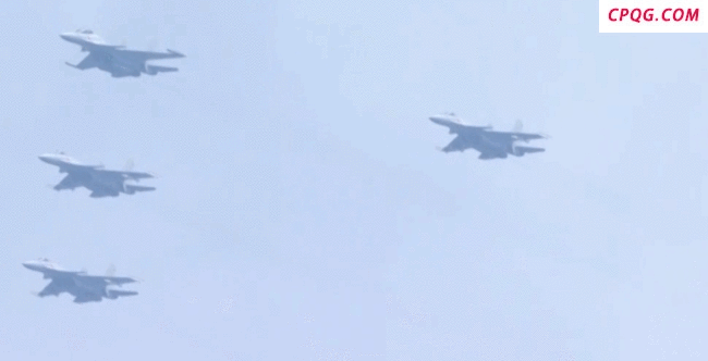 航母佩剑！歼-15T、歼-35等舰载机飞临阅兵场