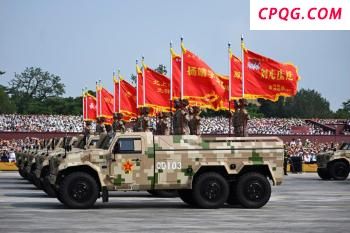 专家谈阅兵新装备井喷：超乎想象 中美军事创新博弈
