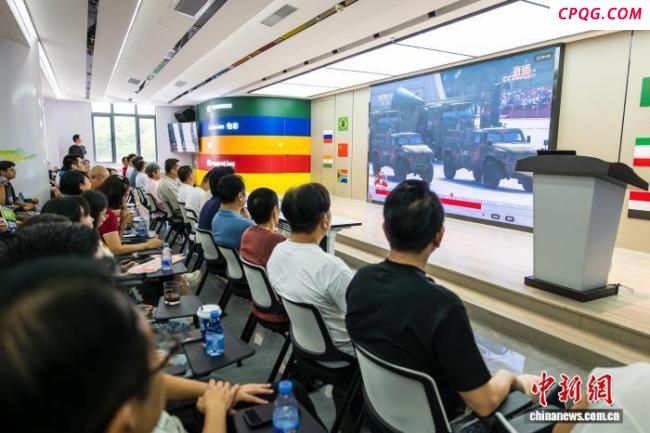 台湾记者观礼阅兵发声：内心澎湃