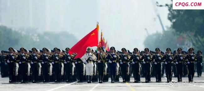 民兵方队领队称向右看时最震撼