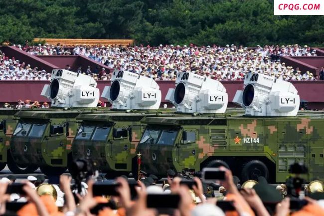 中国创新硬核突破太惊艳了 高科技武器震撼亮相！
