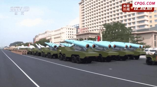 中国健儿们的阅兵观后感 荣耀与感动交织