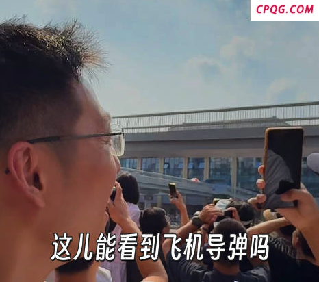 阅兵退场野生合唱团0帧开唱！《歌唱祖国》成了这一刻最动人的BGM