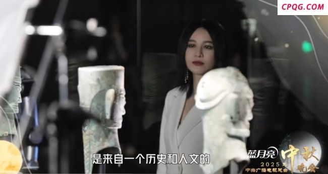 央视中秋晚会尚雯婕唱响《青铜》 神级联动传递文化魅力
