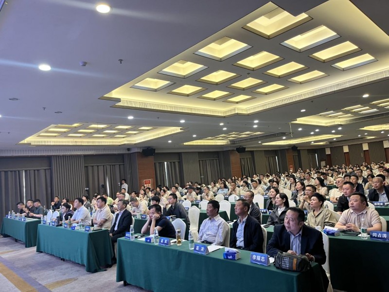 杜仲：跨越亿万年的华夏瑰宝――河南鄢陵峰会解码“植物黄金”赋