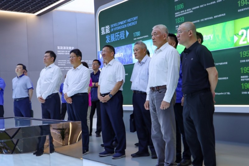 全国政协调研组赴青岛美锦氢能科技园调研